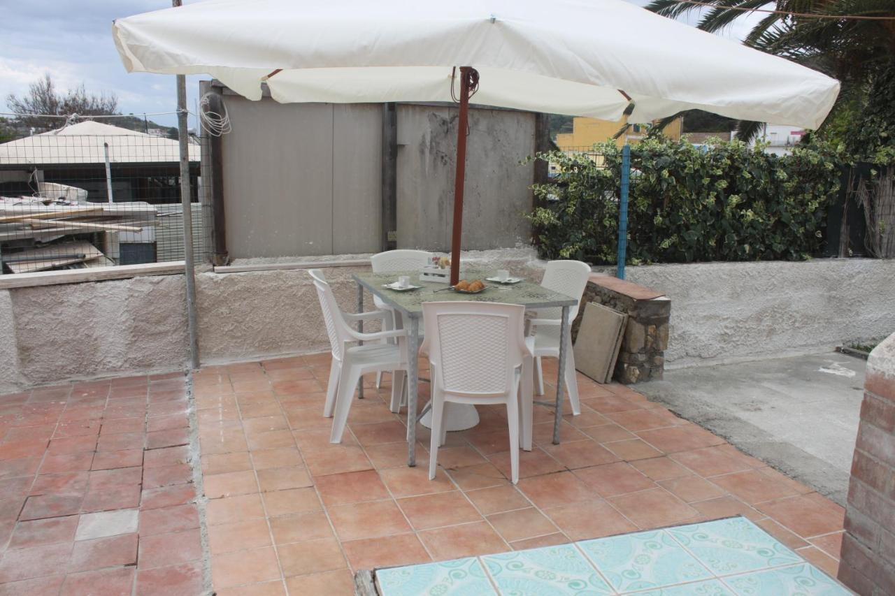 Camere Dieci Maggio- Beb Dory, Nemo, Guizzo Ponza Extérieur photo