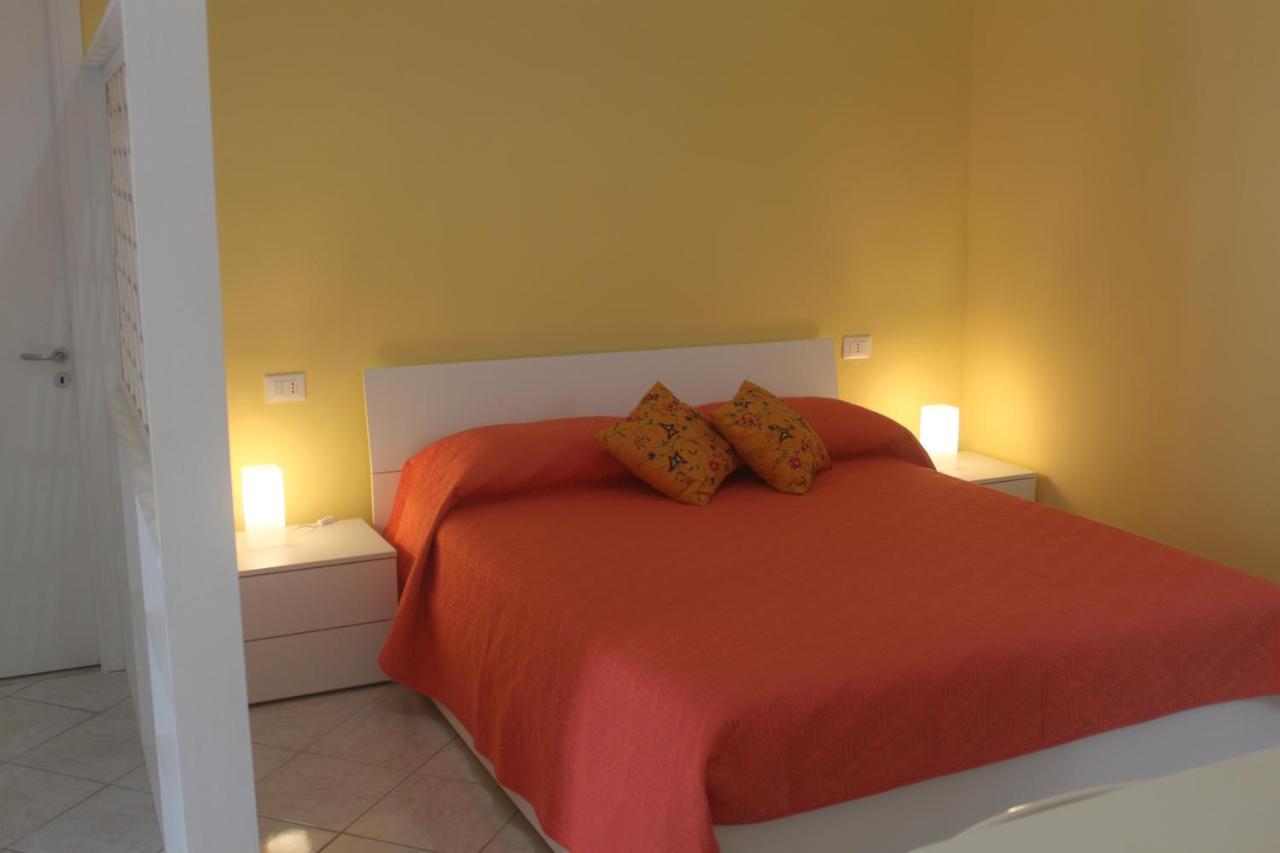 Camere Dieci Maggio- Beb Dory, Nemo, Guizzo Ponza Extérieur photo