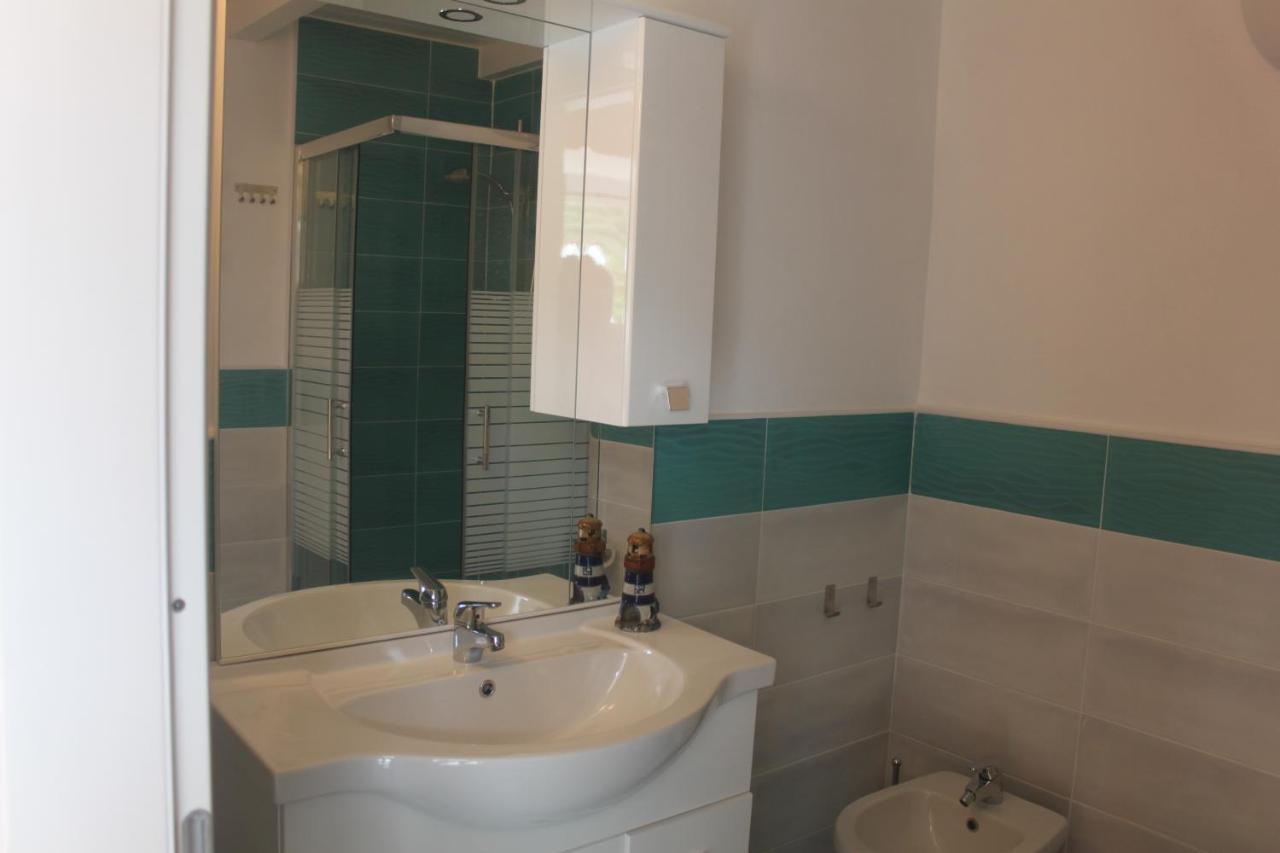 Camere Dieci Maggio- Beb Dory, Nemo, Guizzo Ponza Extérieur photo