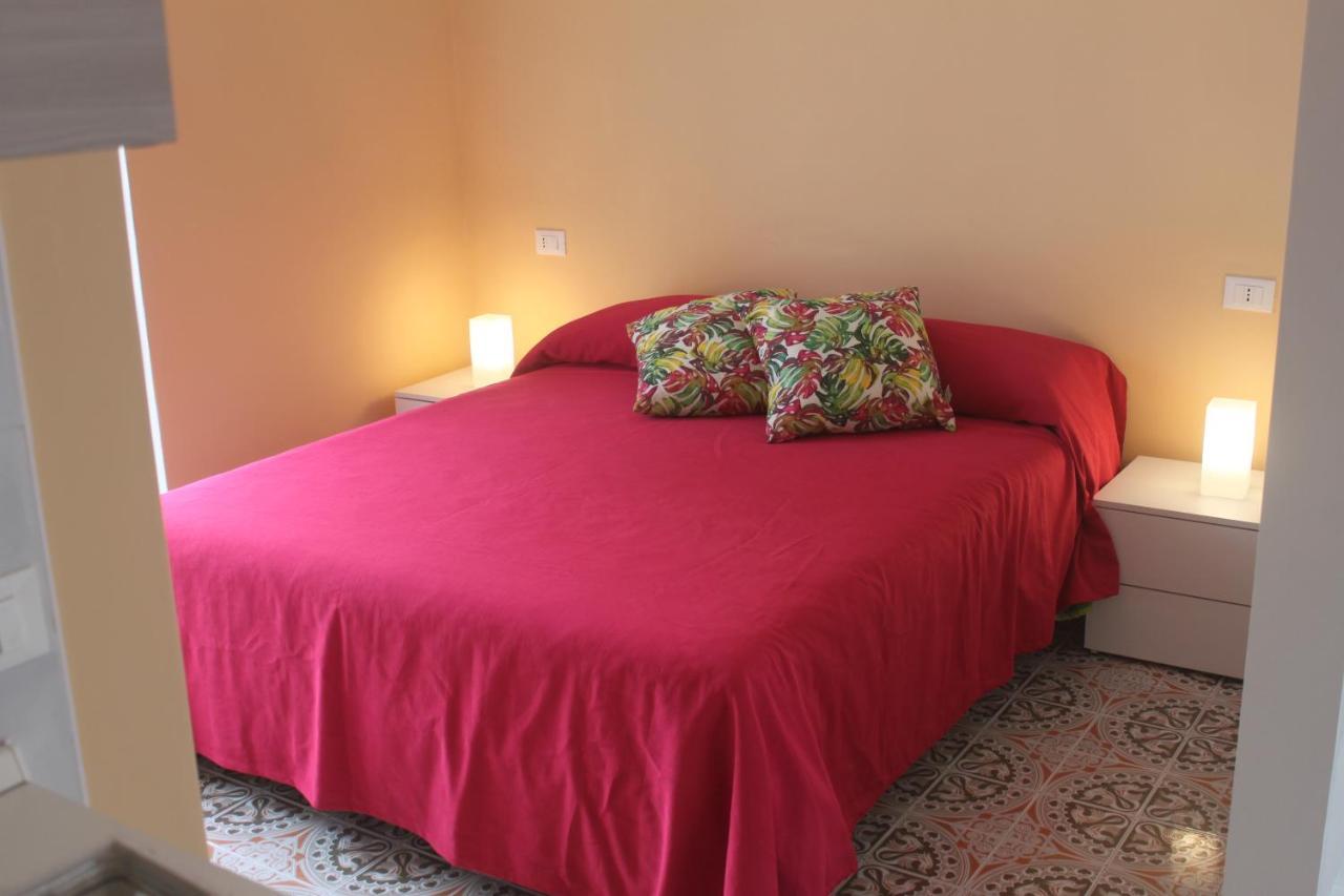 Camere Dieci Maggio- Beb Dory, Nemo, Guizzo Ponza Extérieur photo