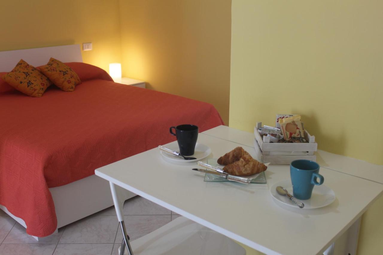 Camere Dieci Maggio- Beb Dory, Nemo, Guizzo Ponza Extérieur photo