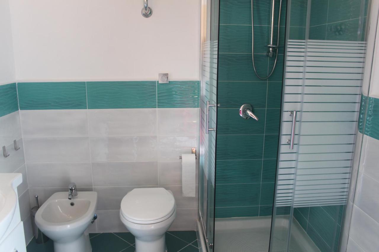 Camere Dieci Maggio- Beb Dory, Nemo, Guizzo Ponza Extérieur photo