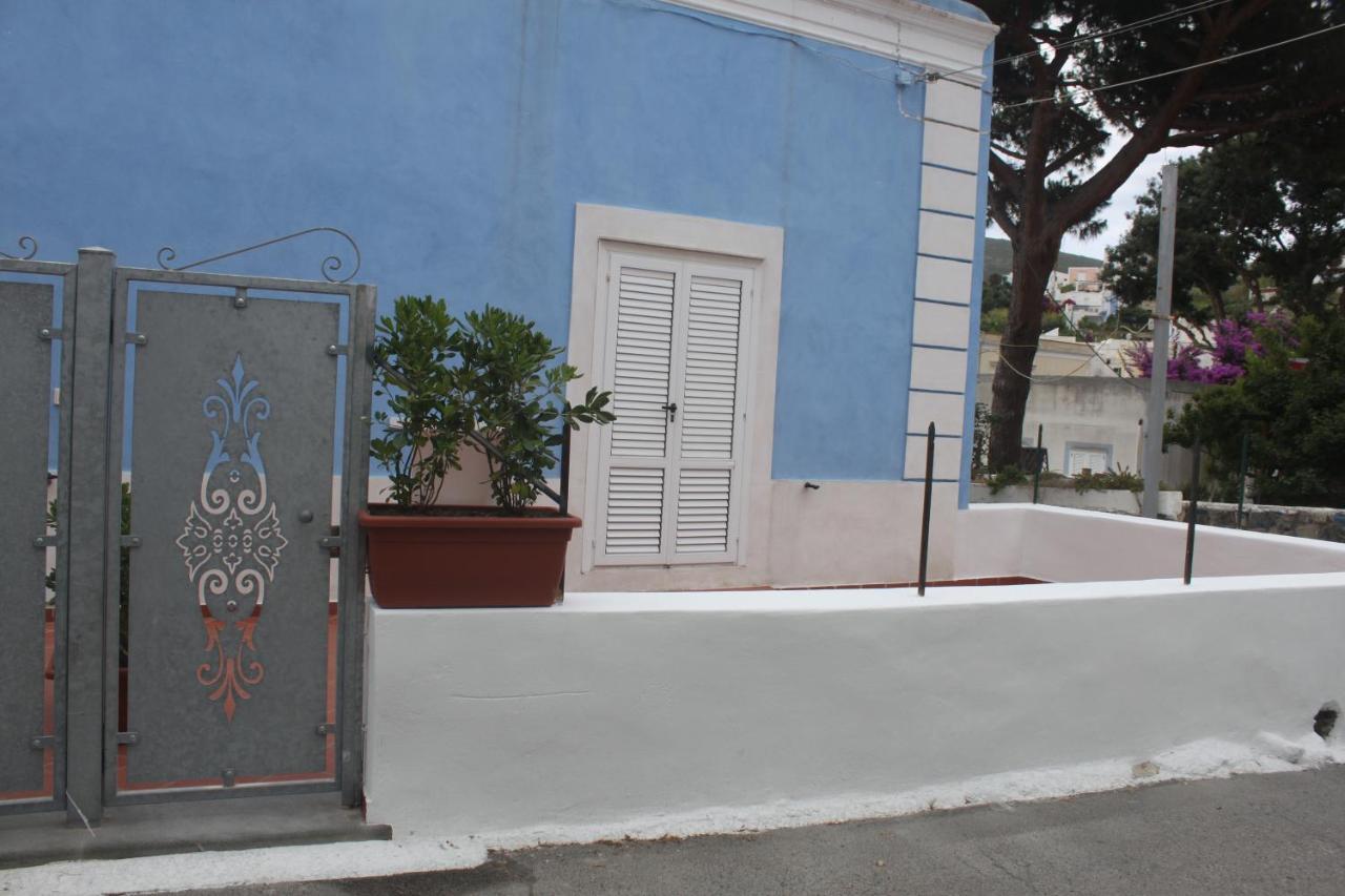 Camere Dieci Maggio- Beb Dory, Nemo, Guizzo Ponza Extérieur photo