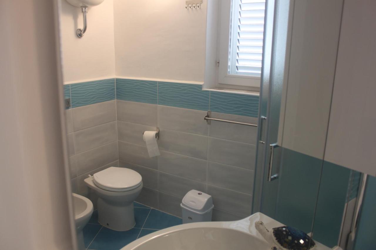 Camere Dieci Maggio- Beb Dory, Nemo, Guizzo Ponza Extérieur photo